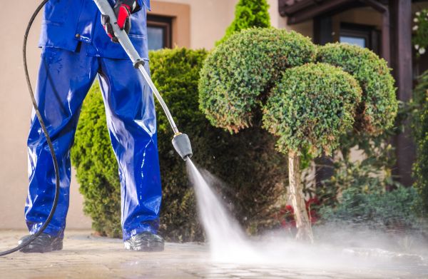 Cost of Driveway Cleaning in Woodinville