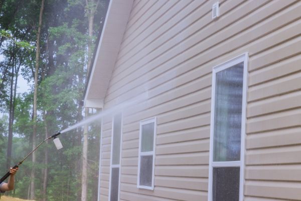 Cost of House Washing in Woodinville
