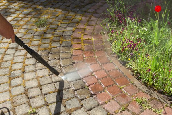 Cost of Walkway Cleaning Service in Woodinville