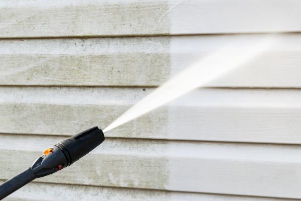 Cost of House Exterior Cleaning in Woodinville