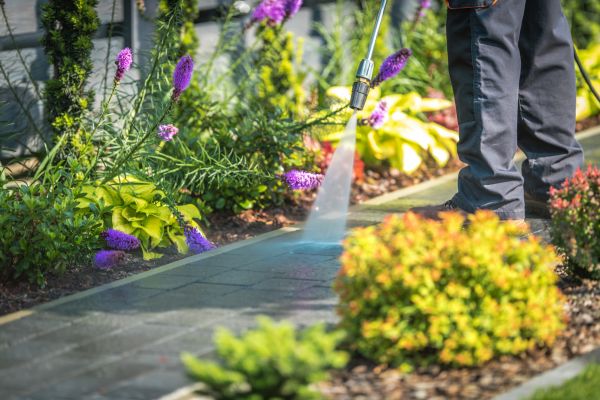 Cost of Sidewalk Pressure Washing in Woodinville