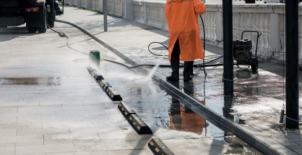 Cost of Parking Lot Pressure Washing in Woodinville