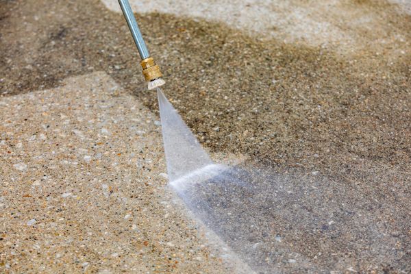 Cost of Driveway Pressure Cleaning in Woodinville