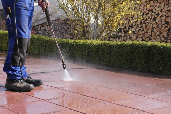Cost of Driveway Pavers Cleaning in Woodinville