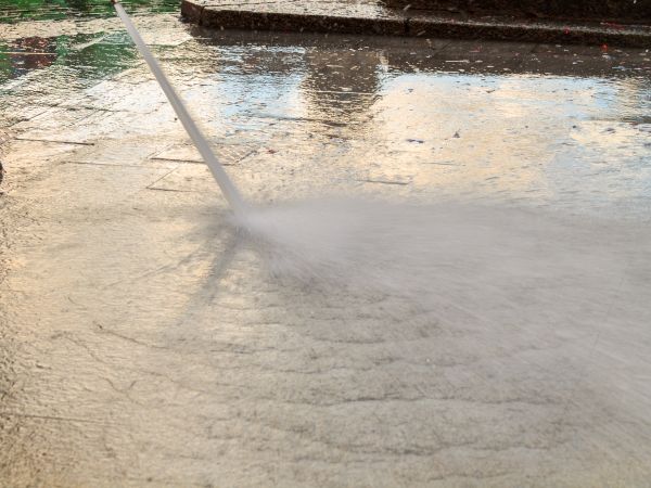 Cost of Pavement Cleaning Service in Woodinville