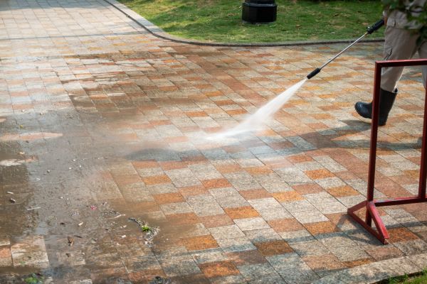 Cost of Pavers Washing in Woodinville