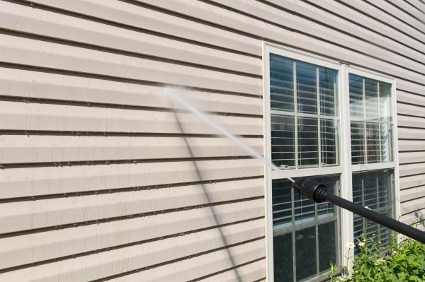 Cost of House Pressure Washing in Woodinville