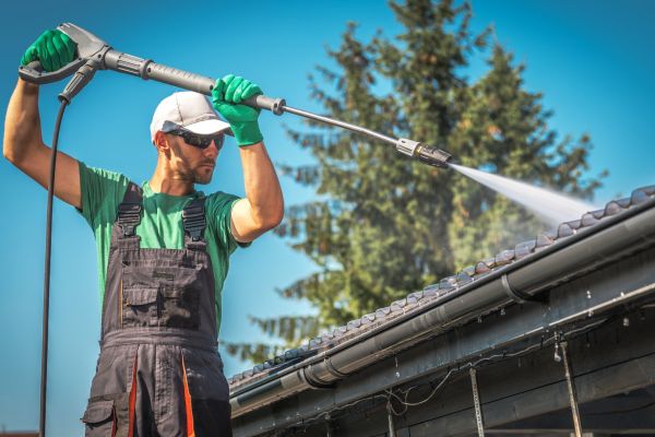 Cost of Gutter Jetting in Woodinville