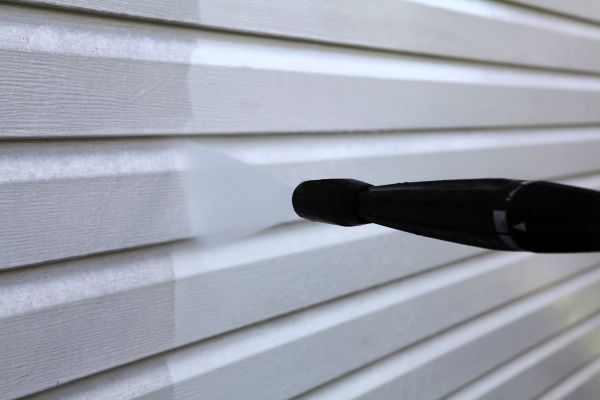 Cost of Condo Siding Power Washing in Woodinville