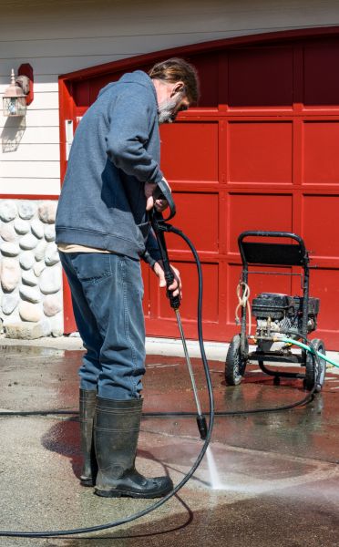 Cost of Driveway Pavement Cleaning in Woodinville