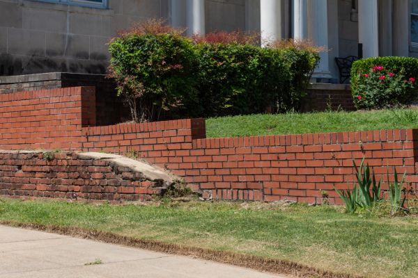 Cost of Retaining Wall Cleaning in Woodinville