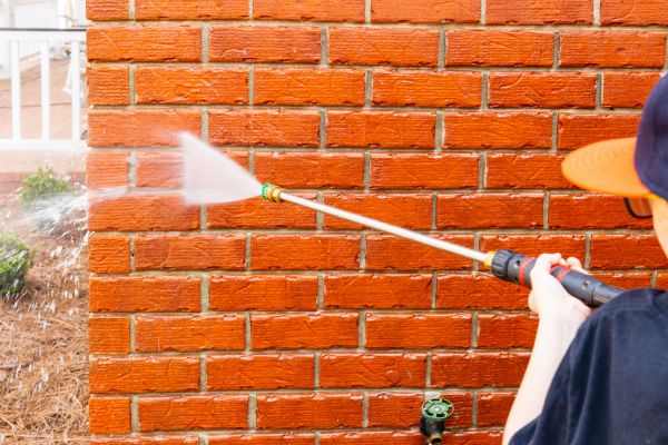 Cost of Wall Pressure Washing in Woodinville