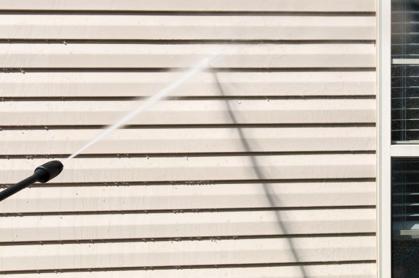 Cost of Apartment Power Washing in Woodinville